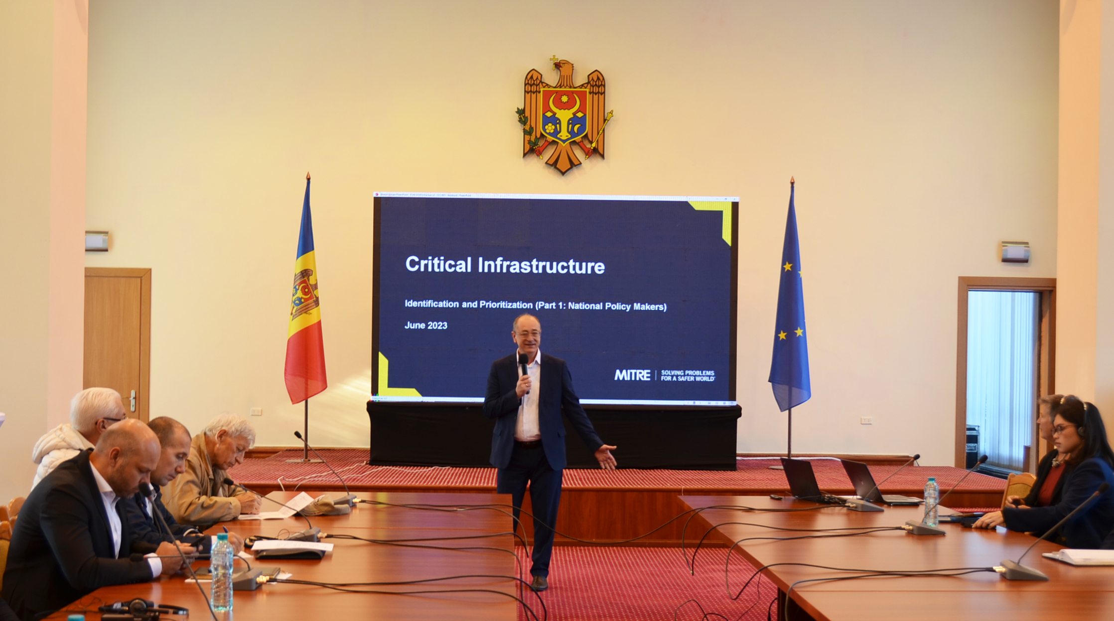 Dialog strategic între sectorul public și privat  