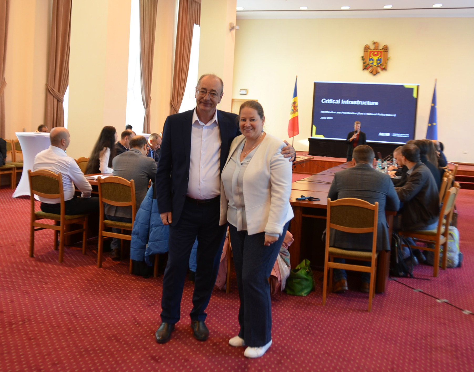 Dialog strategic între sectorul public și privat  