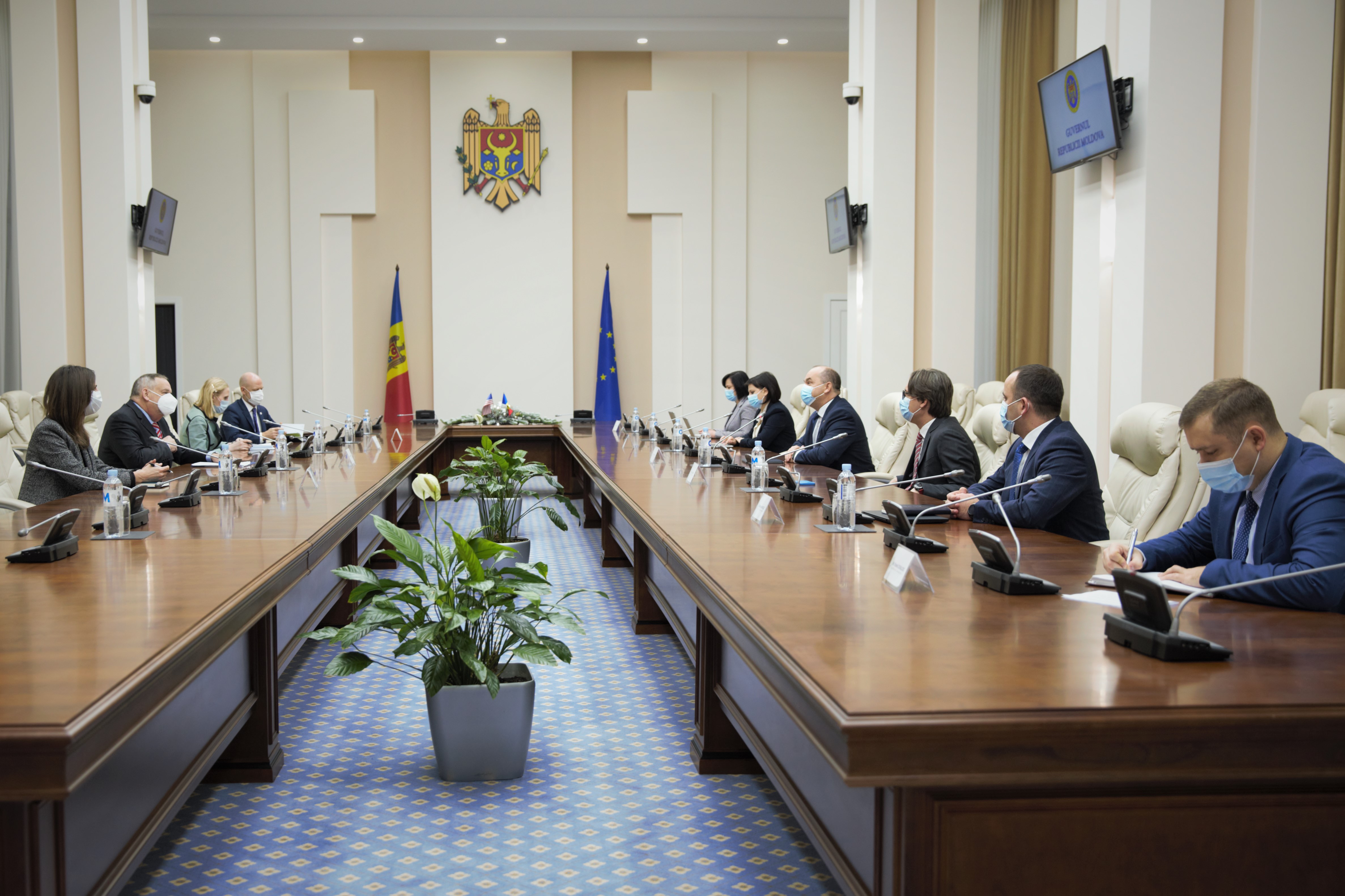 Întrevedere moldo-americană.